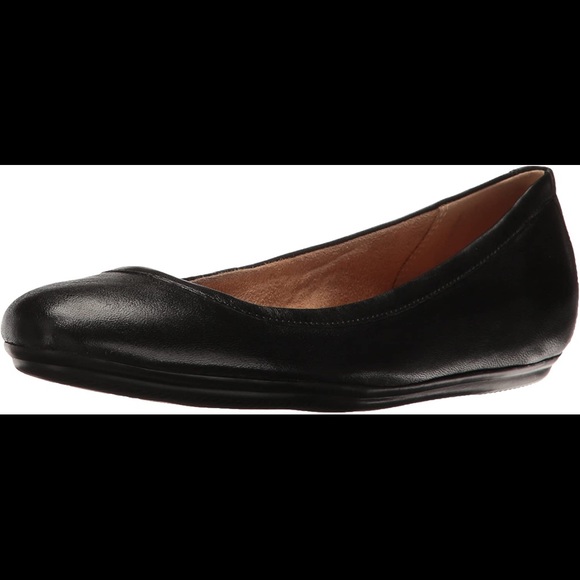New naturalizer leather flats - Picture 5 of 5